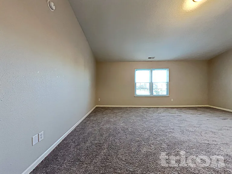11157 Fall Dr — Photo 7
