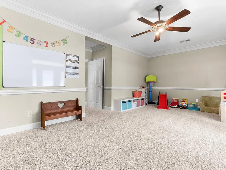 633 Thompson Mill Rd — Photo 35