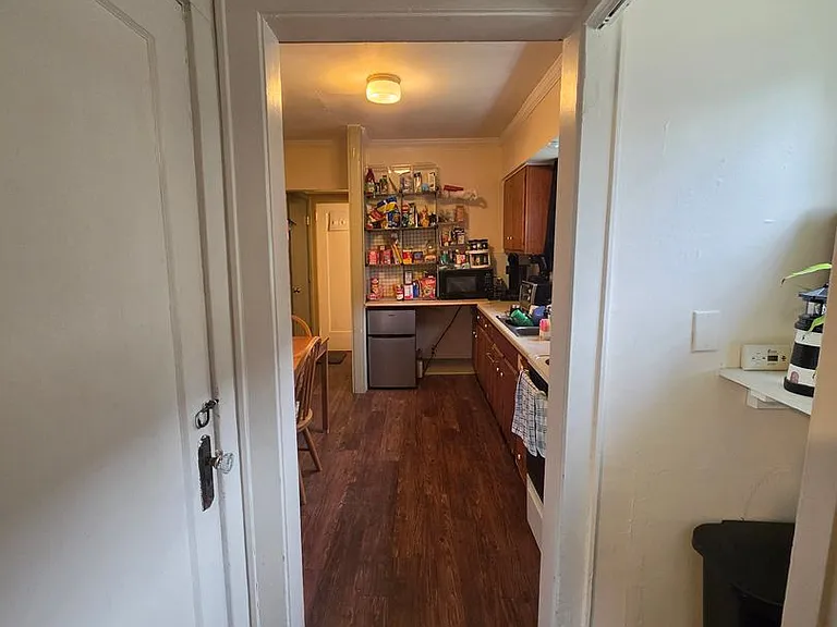 338 E College Ave — Photo 8