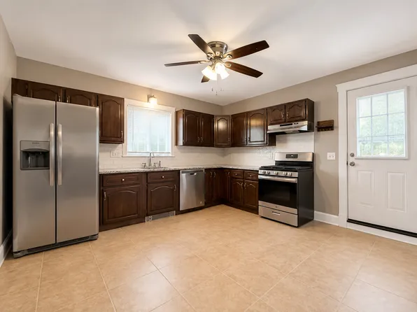 173 River St #173, Waltham, MA 02453