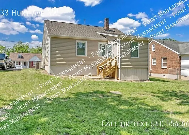 1033 Hunt Ave NW — Photo 7