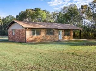 1201 E McKenzie Ave, Pocola, OK 74902