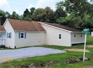 522 Rambo St, Damascus, VA 24236