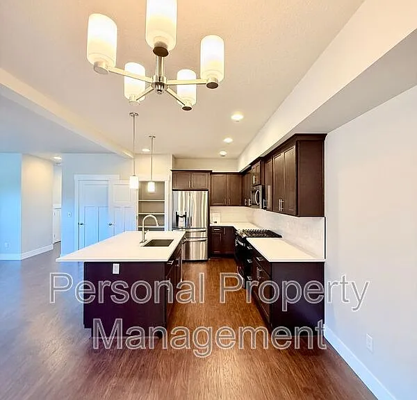 1530 NW 29th Pl — Photo 7