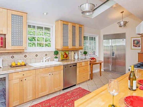 Gourmet Kitchen