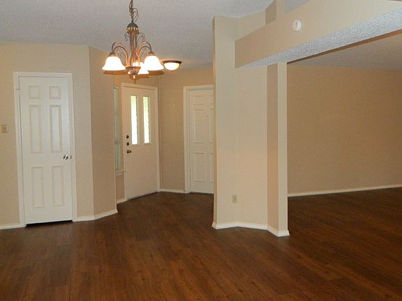 5th image of 13108 Lubbock Ln