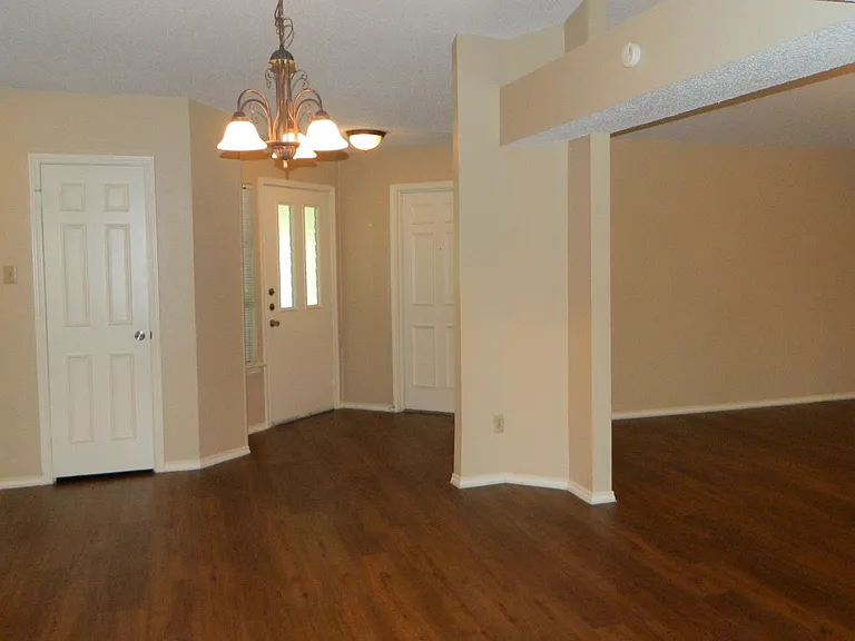 13108 Lubbock Ln — Photo 5