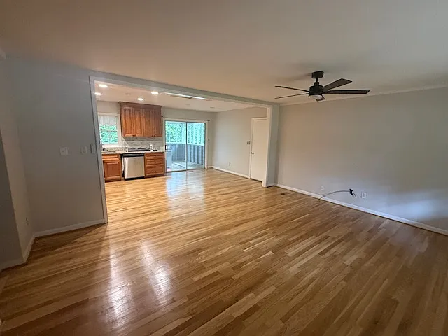 Building Photo - 2148 Sun Valley Dr SE