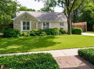 2134 Barberry Dr, Dallas, TX 75211