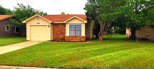 2604 Woodlands Dr Photo 1