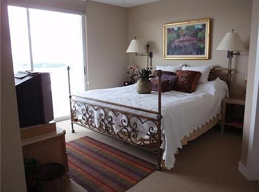 5th image of 10 Venetian Way APT 1704