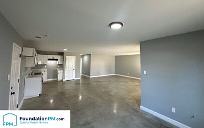 5th image of 555 Monteagle Dr