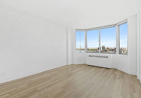 5th image of 1735 York Ave APT 28B
