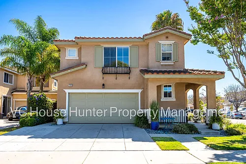 708 Entrada Dr Photo 1
