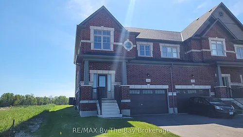 194 Union Blvd Photo 1
