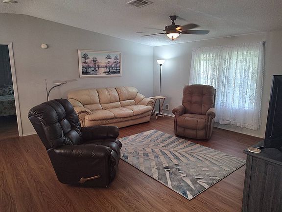 4th image of 361 Ashley Dr #361
