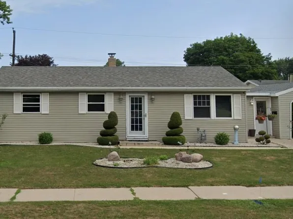 2211 Basten St, Green Bay, WI 54302