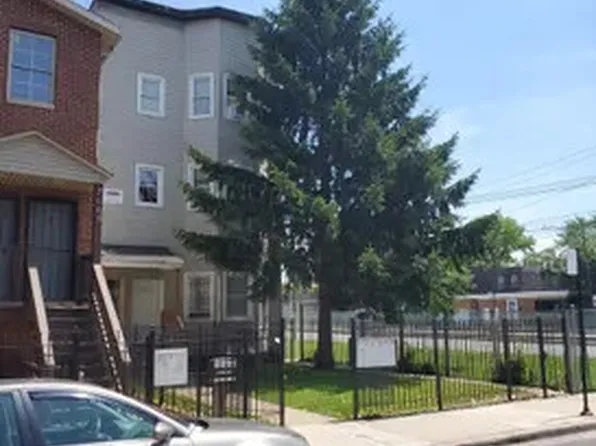7053 S Dante Ave #2F, Chicago, IL 60637