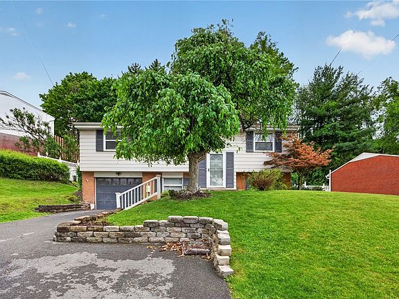 2nd image of 279 Woodridge Dr