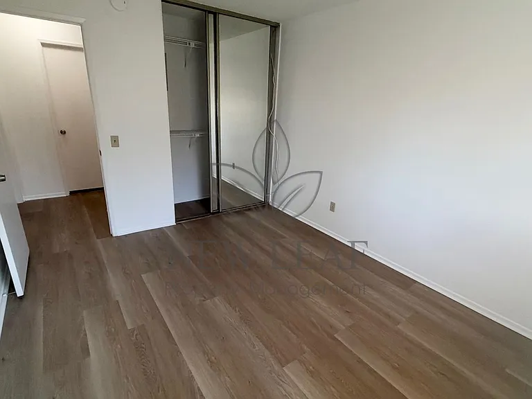 3054 Gladstone St #4 — Photo 21