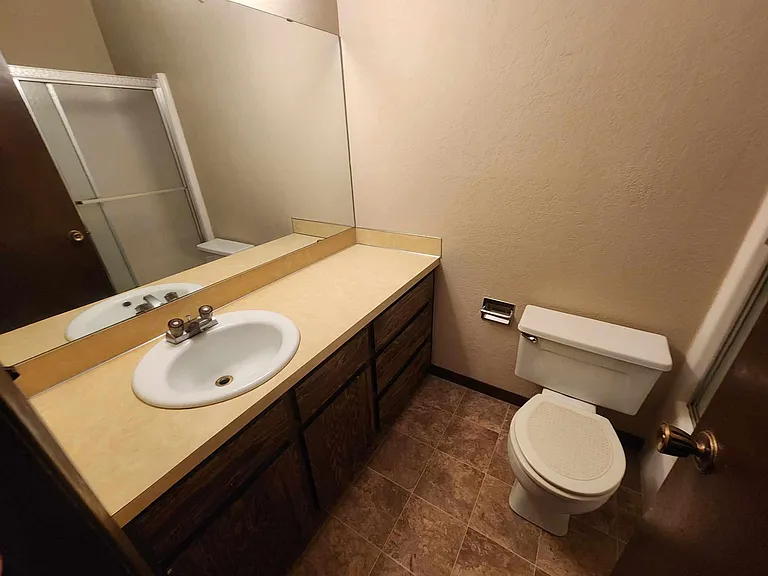 Full bathroom