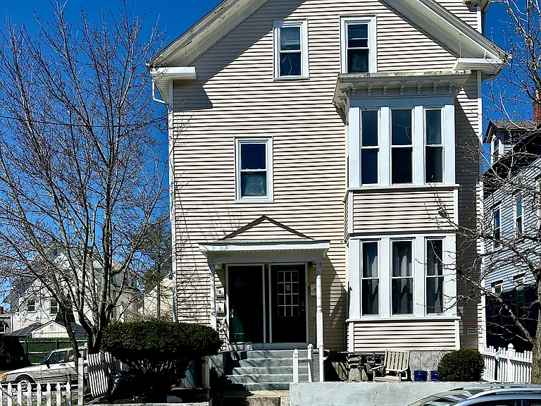 111 Ring St #1 — Photo 8
