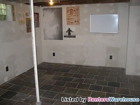 5th image of 2315 McKinley St NE