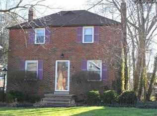 5148 Eastover Rd, Lyndhurst, OH 44124