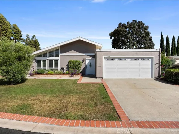 24595 Overlake Dr, Lake Forest, CA 92630