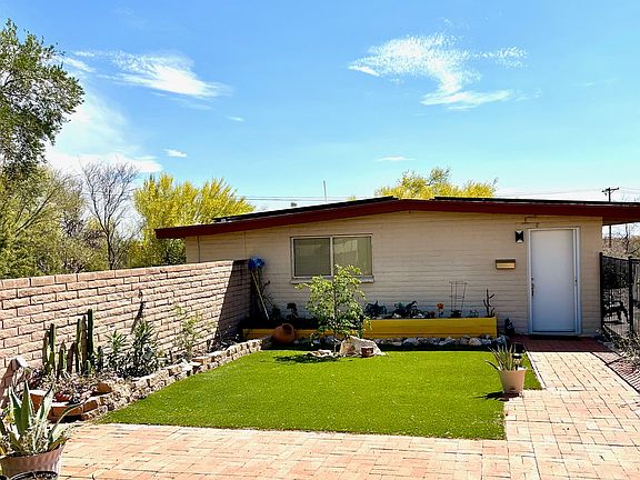 Private Front Entrance