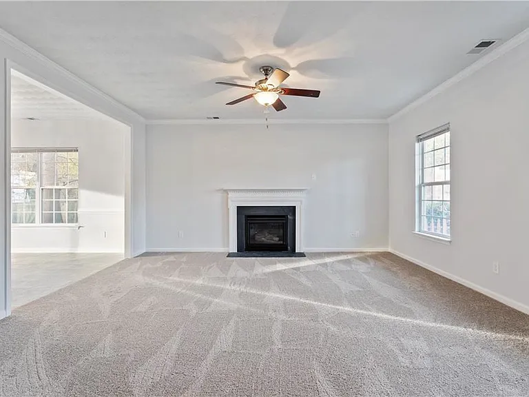 60 Manilla Ln — Photo 4