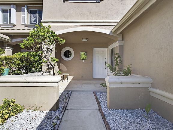 3rd image of 4771 Pinemore Lane