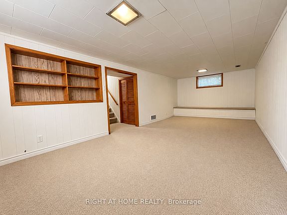 5th image of 223 Ellendale Dr