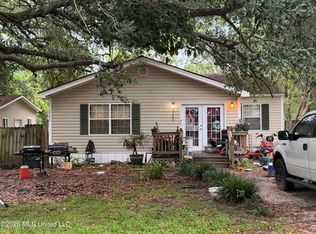 2202 22nd St, Pascagoula, MS 39581