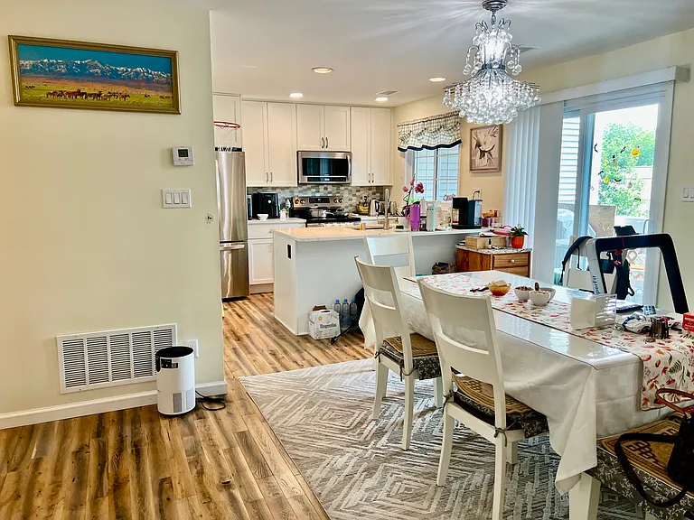 12936 Grays Pointe Rd #B — Photo 11