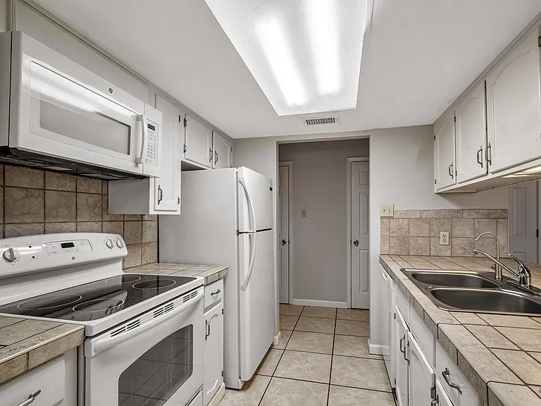 424 W Pecan Ave #B — Photo 18
