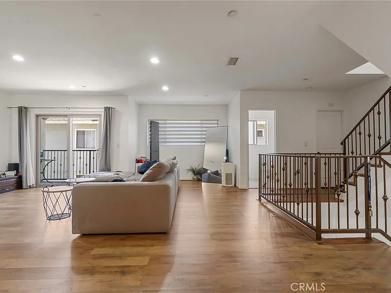 1611 W 208th St #3 — Photo 3