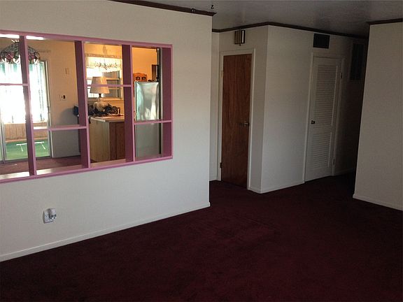 3rd image of 4249 E Livingston Ave