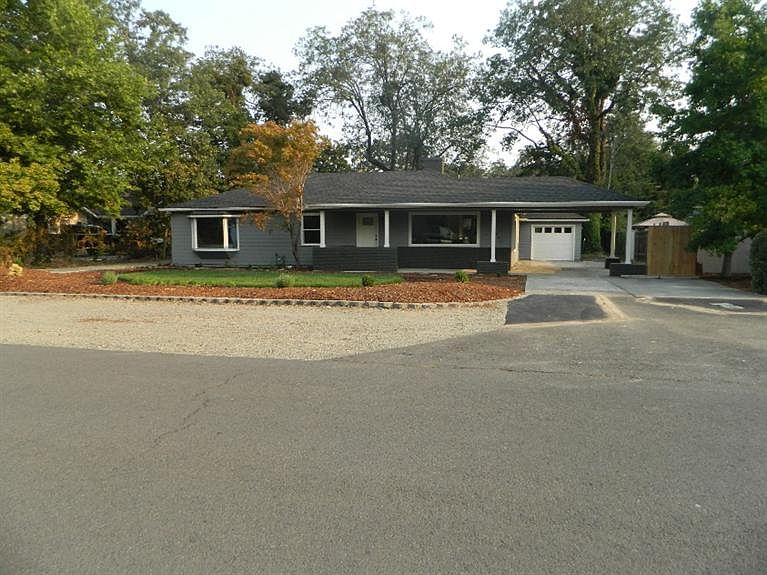 1st image of 600 Oakdale Dr