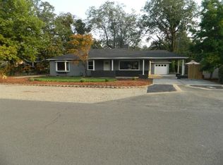 600 Oakdale Dr, Medford, OR 97501