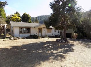 432 Orchard Ln, Redway, CA 95560