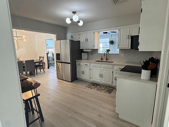 5th image of 6 Almond Ave