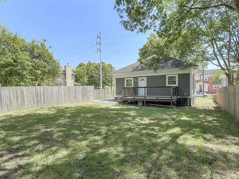 679 Jones Ave NW — Photo 23