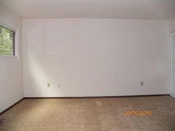 5th image of 55 Coburn Woods