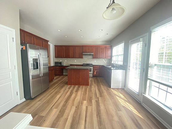 5th image of 204 Euphoria Cir