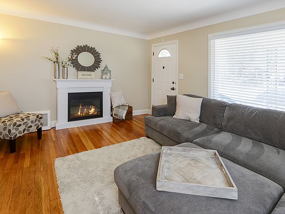 2nd image of 3121 N Blair Ave