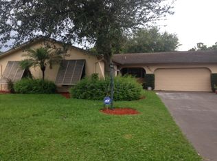 7351 Oakmont Dr, Lake Worth, FL 33467