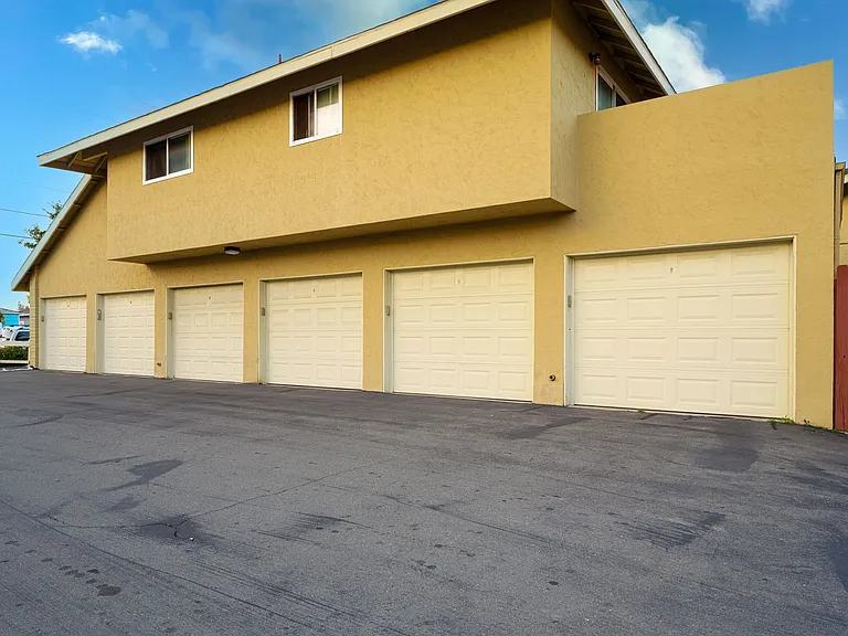 Greentree Fountain Apartments — Photo 18