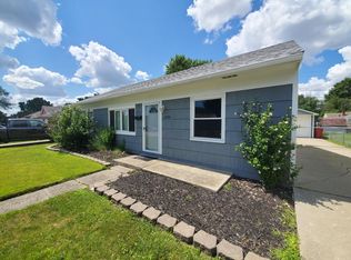 26581 Woodmont St, Roseville, MI 48066