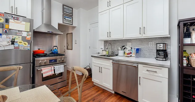 Rented by Guy Goldman, LREB | media 9